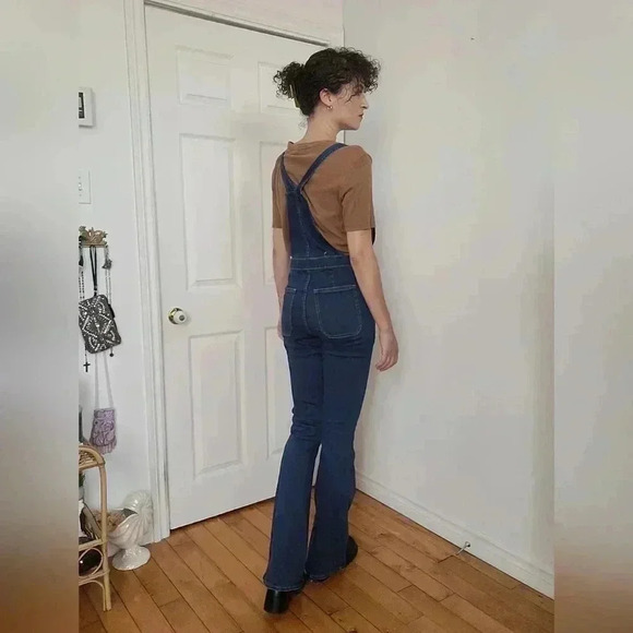 GAP NWT BLUE STRETCHY DENIM FLARE JUMPSUIT - Picture 5 of 8